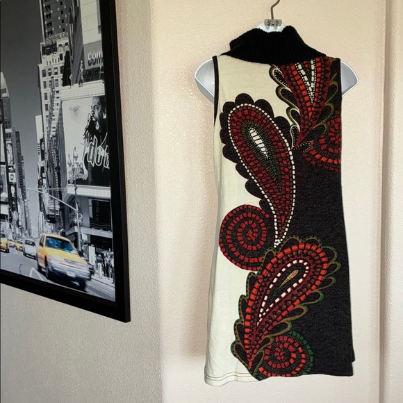 ANTHROPOLOGIE ARYEH Cowl Sweater Dress, Cream with Mod Red/Black Paisley M EUC - Picture 4 of 15